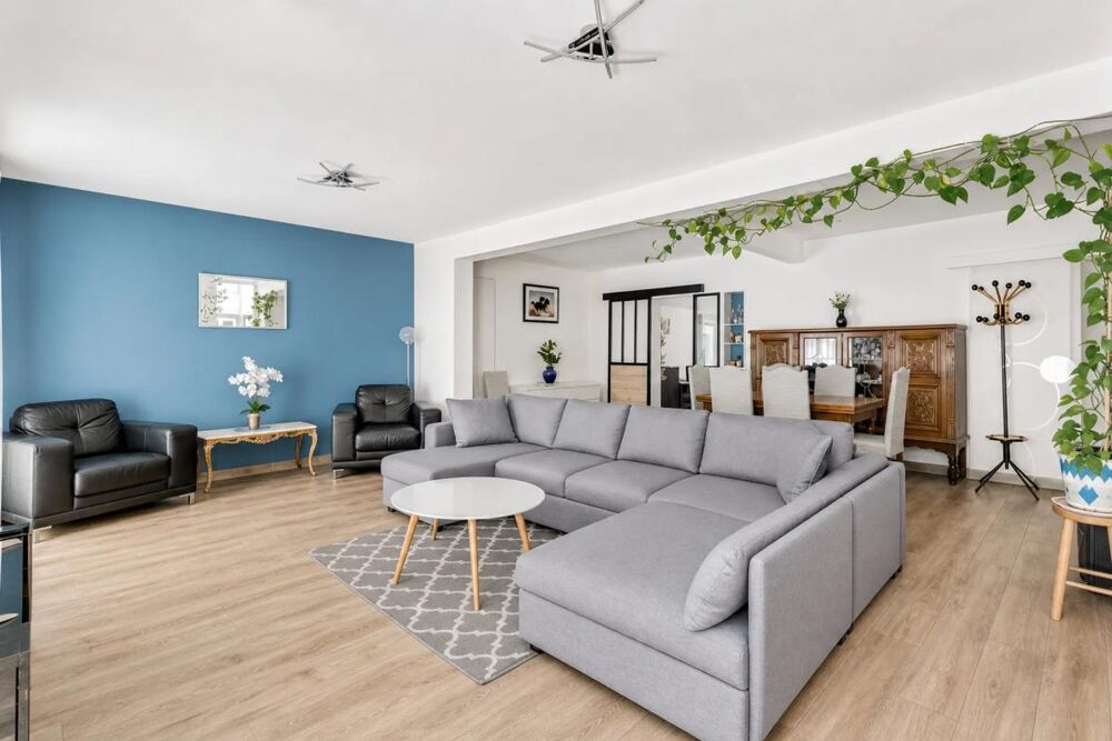 Maison entièrement rénovée en vente à Sèvres