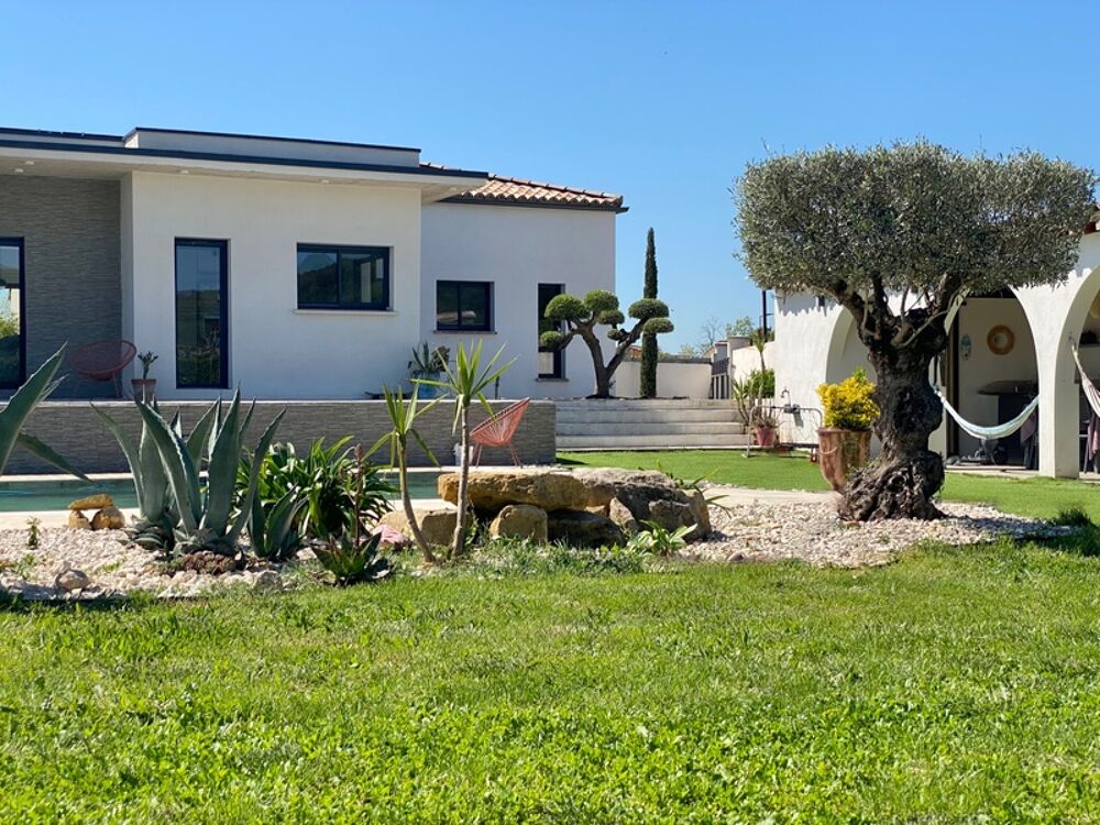 Vente Maison Maison à vendre proche d'UZES (30) Superbe villa contemporaine de plain-pied avec piscine, 5 chambres Uzes