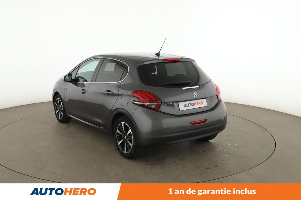 208 1.2 PureTech Tech Edition 5P 110 ch 2018 occasion 92130 Issy-les-Moulineaux