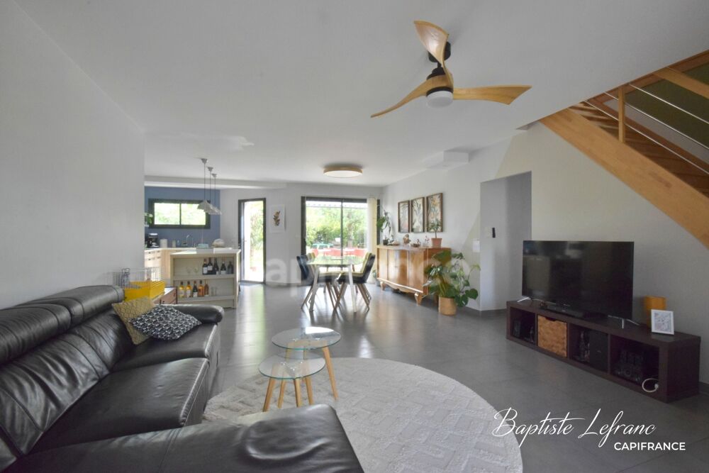 Vente Maison Maison familiale 5 chambres - 141 m² - 678 m² terrain Jarze
