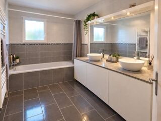  Maison à vendre 8 pièces 139 m²