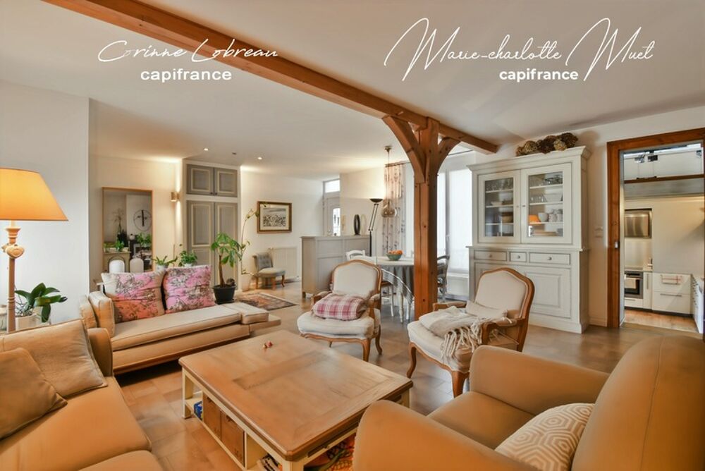 Maison de ville avec deux habitations indépendantes et cour privative