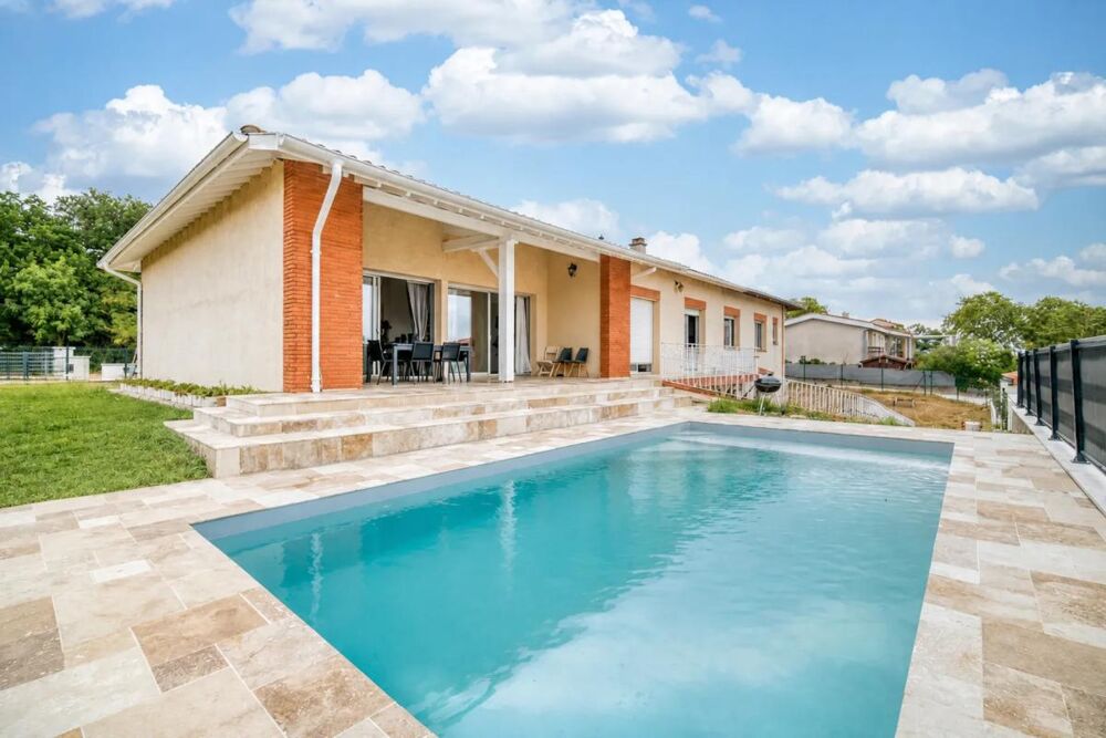 Maison de 7 pièces de 300 m² à Belberaud