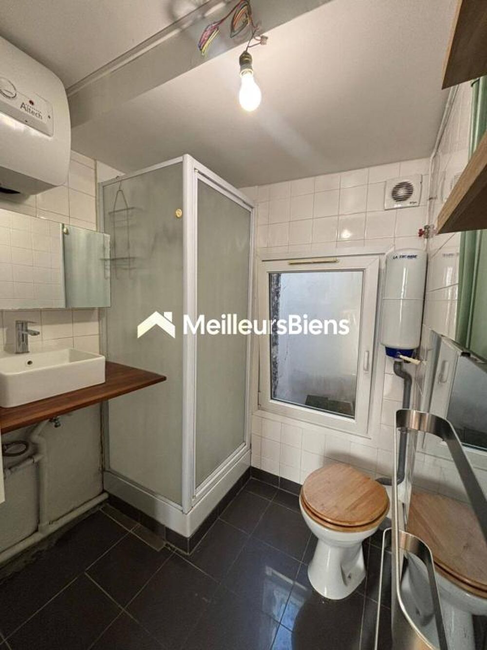 Vente Appartement A VENDRE - Grand studio avec coin chambre - 25m2 - Paris 12 - Gare de Lyon Paris 12