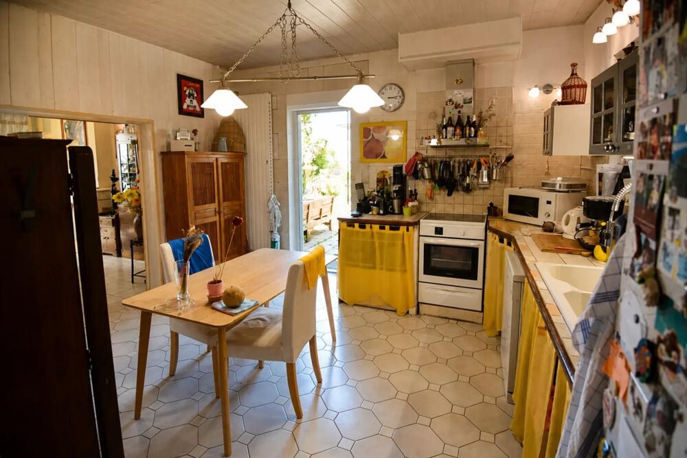 Maison de 9 pièces de 176 m² à Fontevraud-l'Abbaye