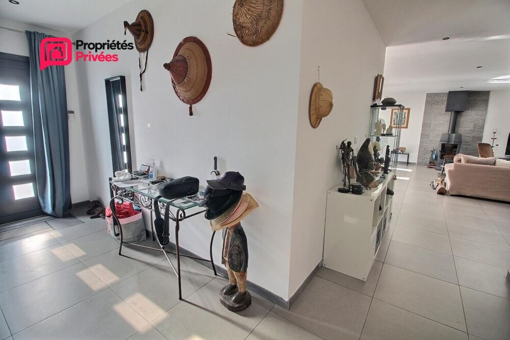 A seulement 8 min d'Uzès ! Jolie maison de plain-pied avec tous les atouts ! !