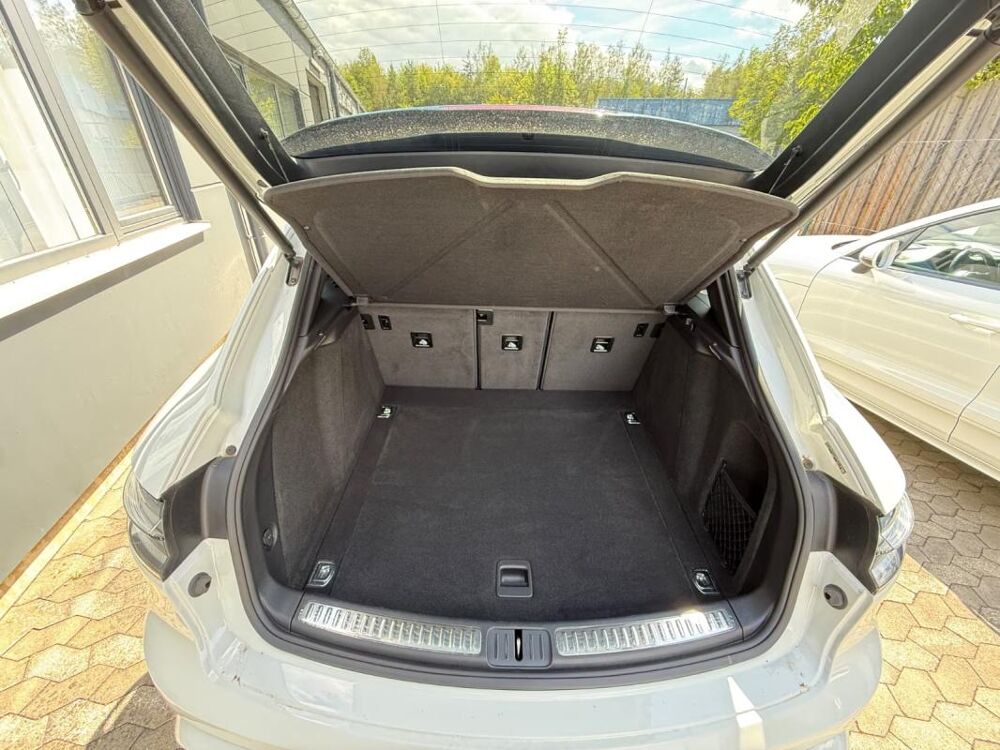Macan Basis 2022 occasion 33000 Bordeaux