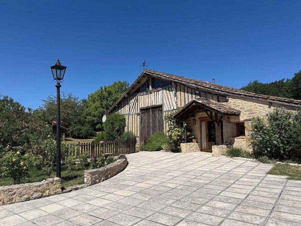 Vente Maison Corps de ferme de caractère avec seconde habitation sur plus de 24 hectares Segalas