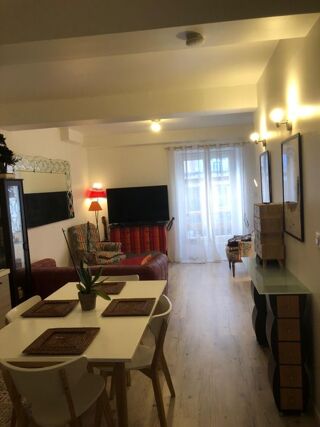  Appartement à louer 2 pièces 60 m²