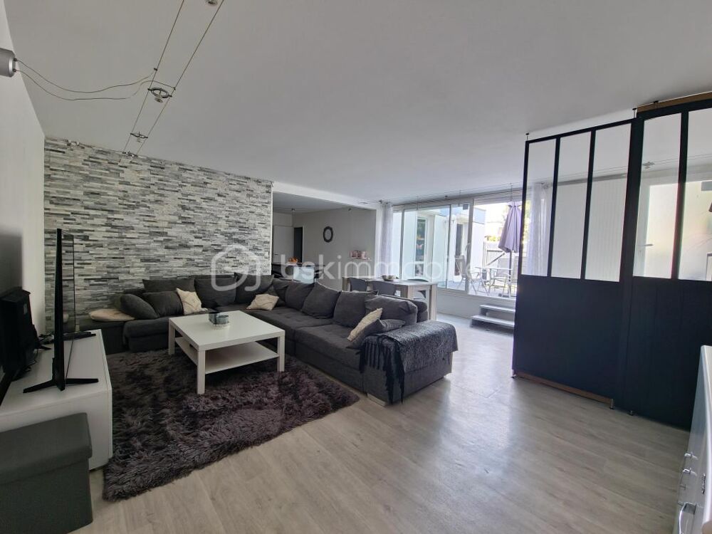 APPARTEMENT EN RC de 124m² UTILE AVEC TERRASSE DE 34m² -VUE DEGAGEE- 5P LUMINEUX ET EN PARFAIT ETAT