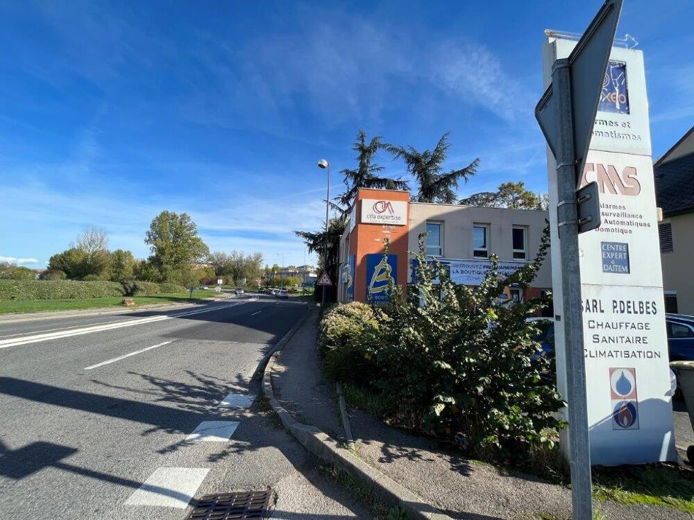   Rodez, Avenue de la Gineste, local commercial 