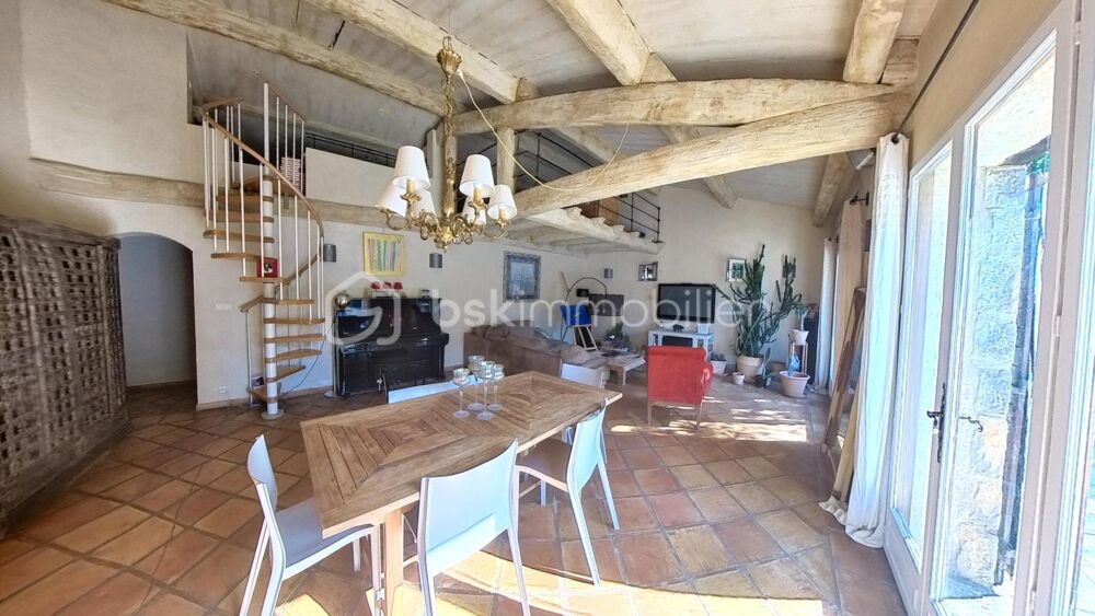 Maison 7 pièces au calme
