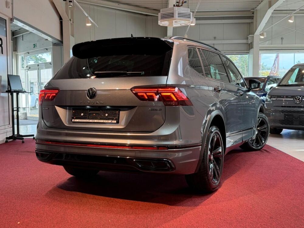 Tiguan Allspace 2.0 TSI 4Motion DSG R-Line 2023 occasion 33700 Merignac