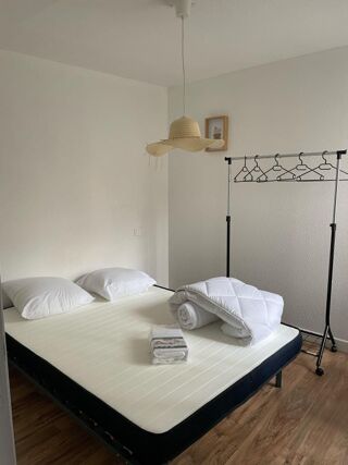  Appartement à louer 2 pièces 27 m²