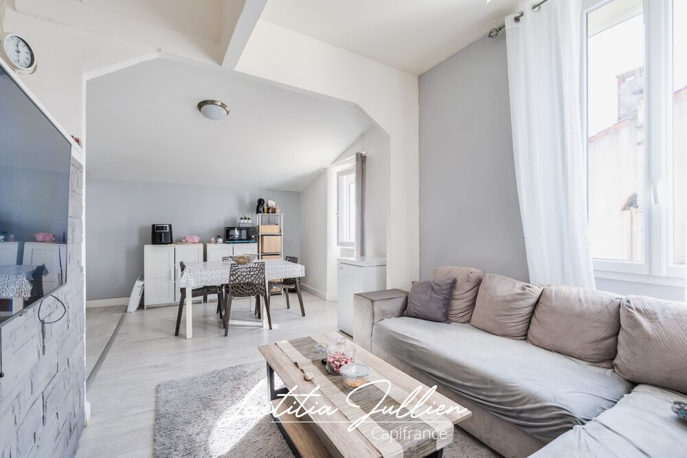 Vente Maison EXCLUSIVITÉ - LES CAMOINS - MAISON DE VILLAGE T5 DE 93 M² EN TRIPLEX, SANS TRAVAUX, AVEC POTENTIEL DE DIVISION Marseille 11