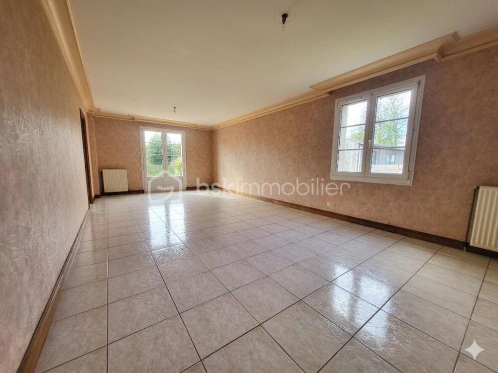 ? Maison familiale avec vie de plain-pied  4 chambres  terrain 740 m²
