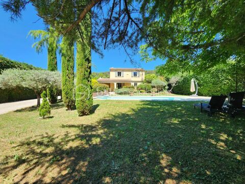   VILLA 4 CHAMBRES AVEC PISCINE SUR 2200M² ENV DE TERRAIN Villa - 5 pièce(s) - 115 m²