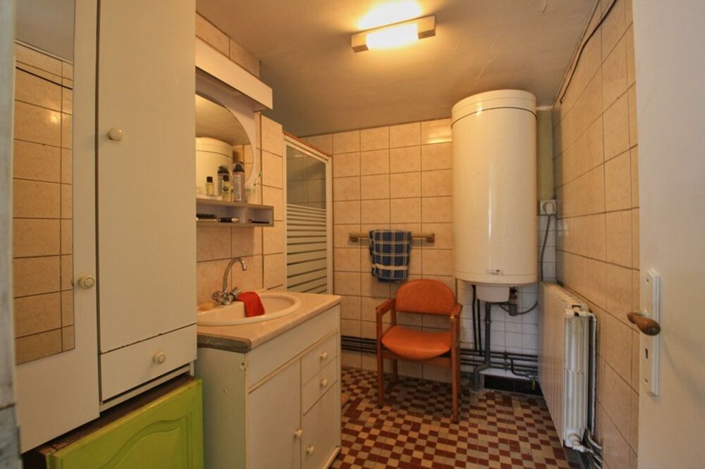Maison de village, proche des commodités
