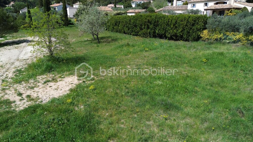 Vente Terrain A vendre terrain constructible et viabilisé de 501 m2  , au pied du Luberon , très au calme , sur Mérindol Merindol