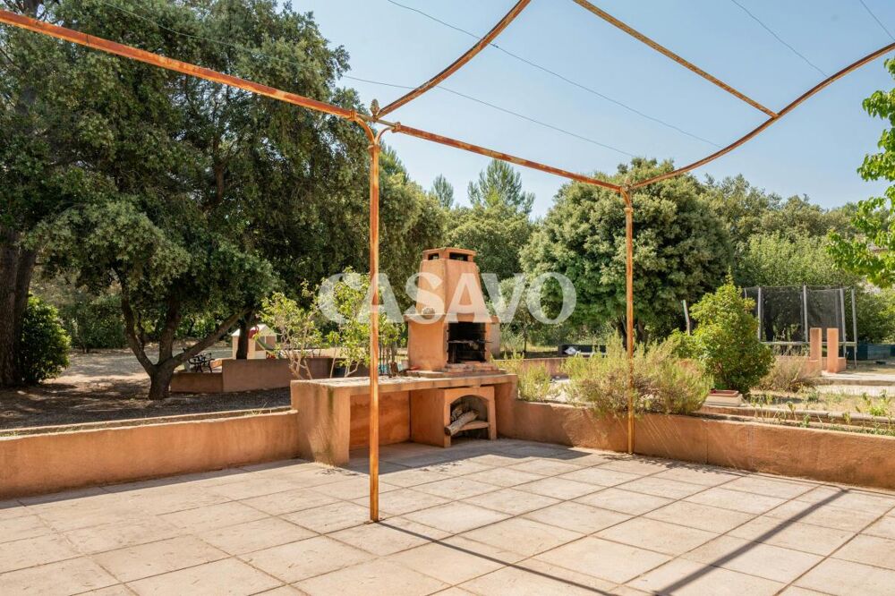 à vendre  Propriété/château Saint-Cannat (13760)