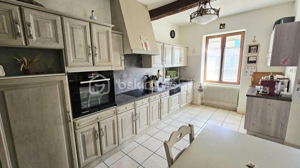 Vente Maison Maison 145 m² – 5 chambres – terrain + dépendances – fort potentiel – Sainte-Foy Sainte foy