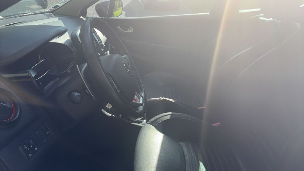 Clio RS 1.6 Turbo 220 EDC6 Trophy - Automatique 2018 occasion 08320 Aubrives