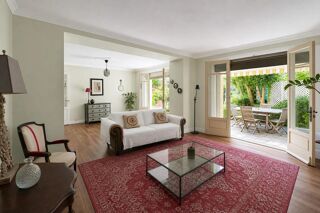  Maison à vendre 10 pièces 334 m²