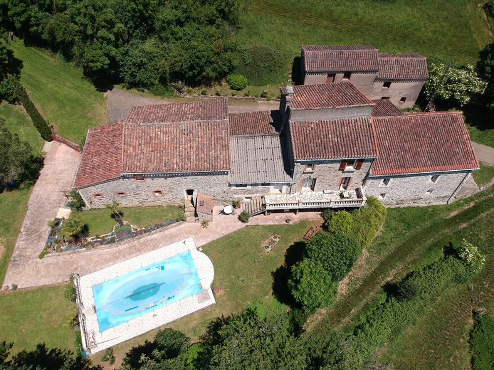 Maison 6 pièces 171 m² · à Le Travet · 171 m² · 299 000 €
