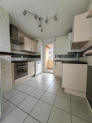  Duplex/triplex � vendre 4 pi�ces 72 m�