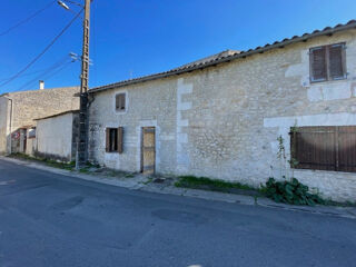  Remise / Grange � vendre 3 pi�ces 86 m� Ruelle sur touvre