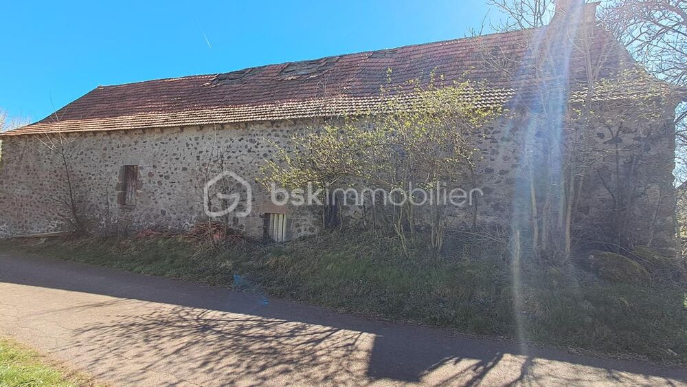 Corps de ferme à rénover sur la commune de Chalinargues