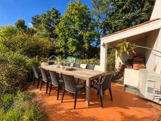  Propriété/château à vendre 6 pièces 200 m²