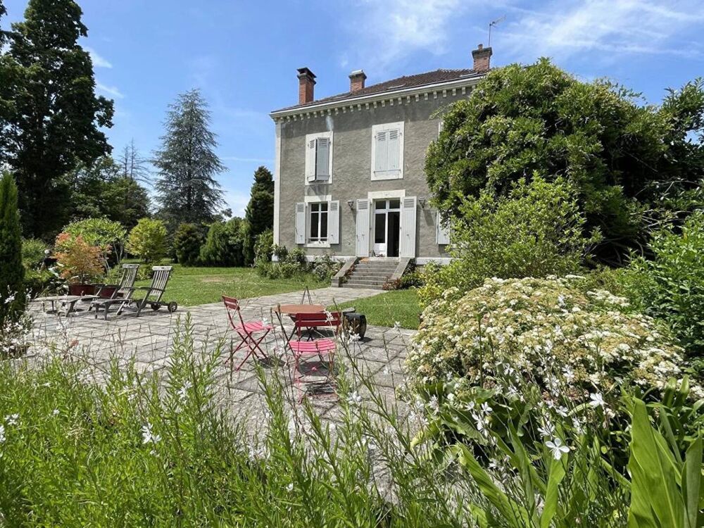 Vente Maison Maison  de maitre Pouillon  376 m2 Centre Village Pouillon