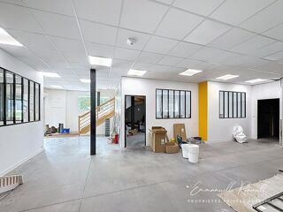  Immeuble � vendre 5 pi�ces 700 m�