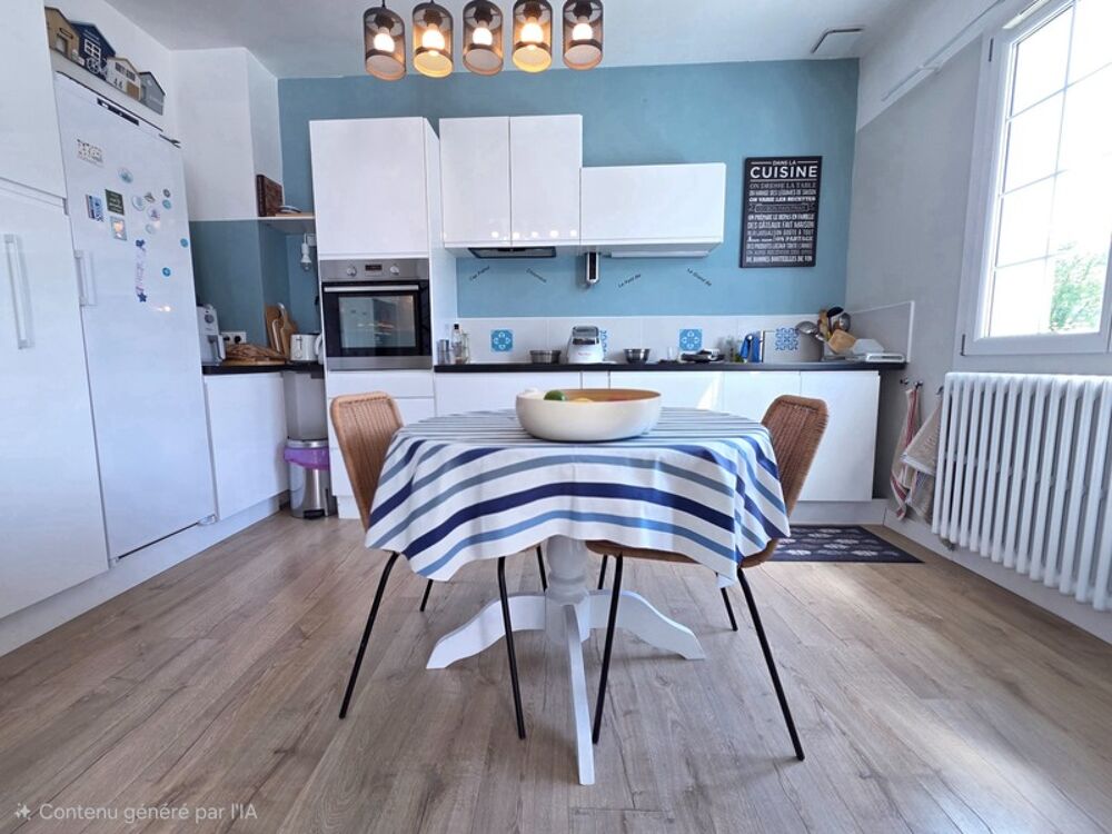 Univers champêtre pour cette jolie Propriété de 129m² rénovée avec soin sur jardin de 937m² , appartement indépendant