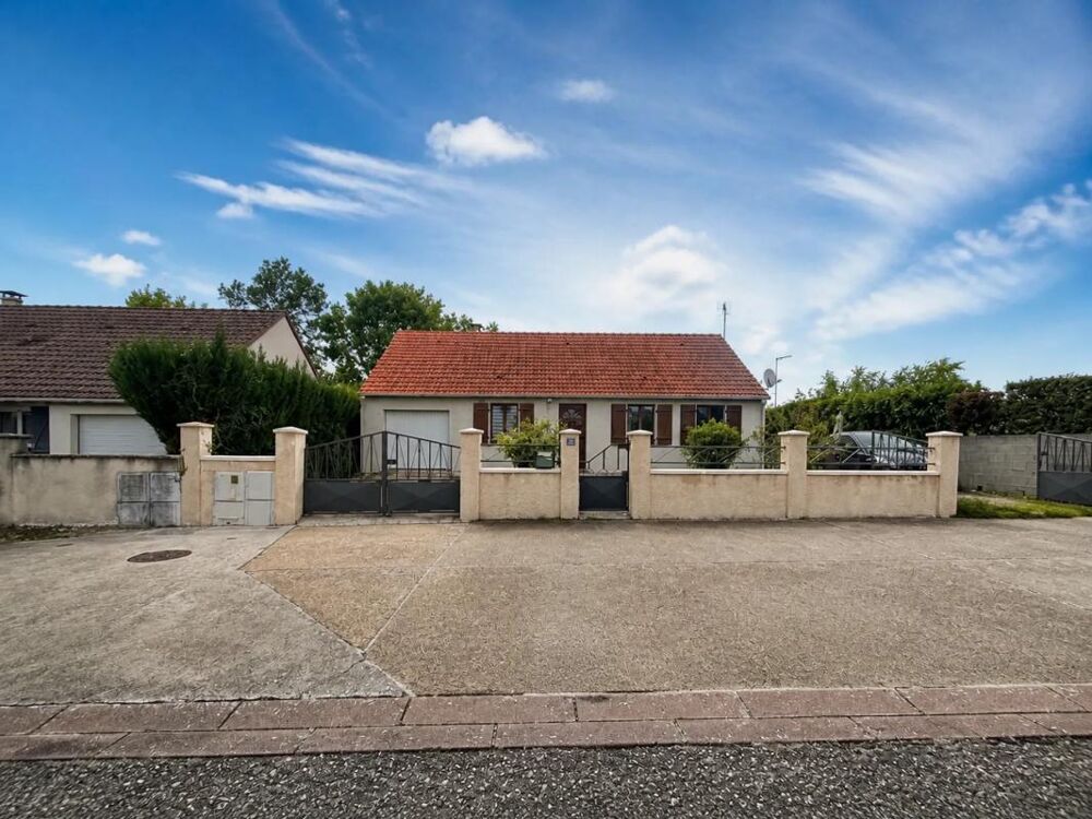 Vente Maison Maison de 5 pièces de 93 m² à Issoudun Issoudun