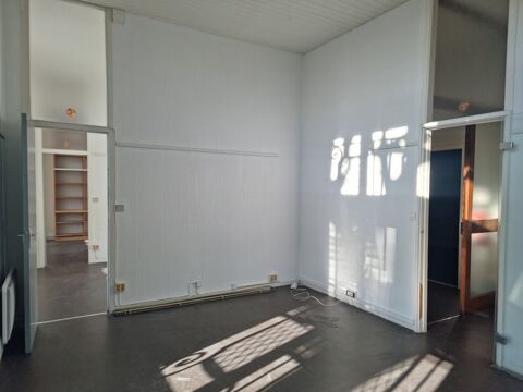 Bureaux 96 m&sup2; en RDC � Belle visibilit&eacute; La Pallice - La Rochelle (17) 1500 17000 La pallice