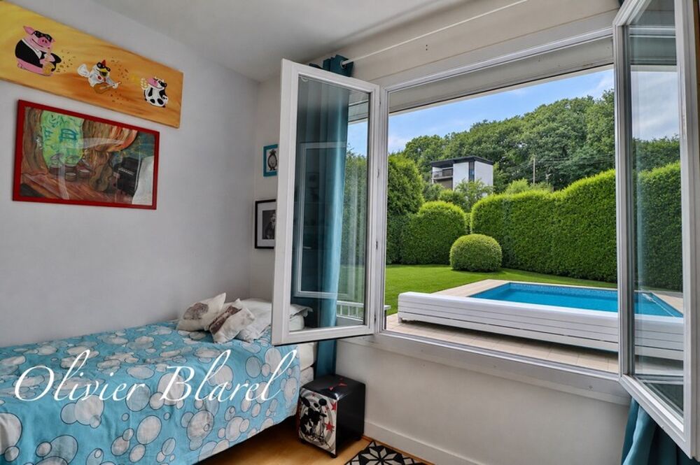 à vendre  Villa La Celle-Saint-Cloud (78170)