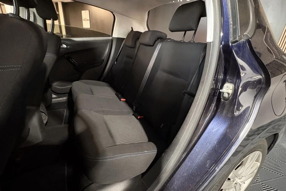 208 Phase 2 5 Portes 1.5 Blue HDi S&S 100 cv Signature 2019 occasion 85190 Venansault