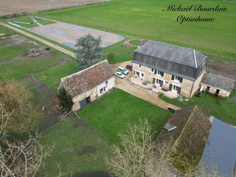   Maison de Ma�tre XIXe � 220 m� � 1,6 ha � D�pendances & Installations �questres � Environnement Pr�serv� Propri�t�/ch�teau - 7 pi�ce(s) - 222 m�