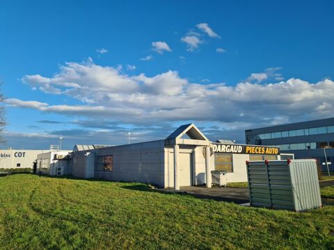   A LOUER - ENSEMBLE IMMOBILIER 
