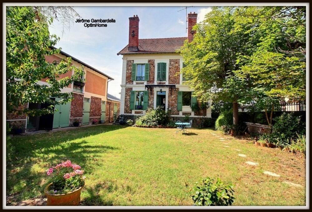 Vente Maison Maison 7 pièces avec jardin et dépendances à vendre à MAISONS LAFFITTE (78) Maisons laffitte
