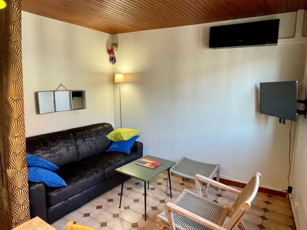 Maison de pêcheur dans le village du Barcarès avec grand garage