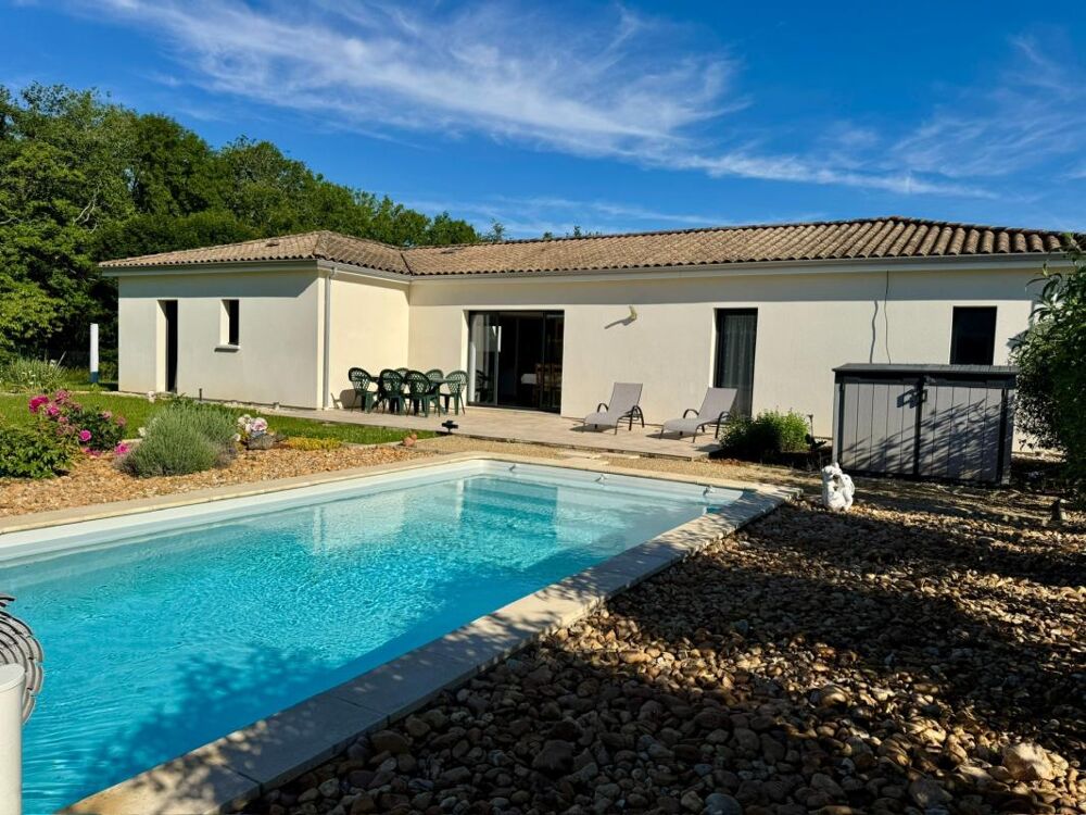 Maison 5 pièces 123 m² · à Savignac les Eglises · 123 m² · 300 000 €