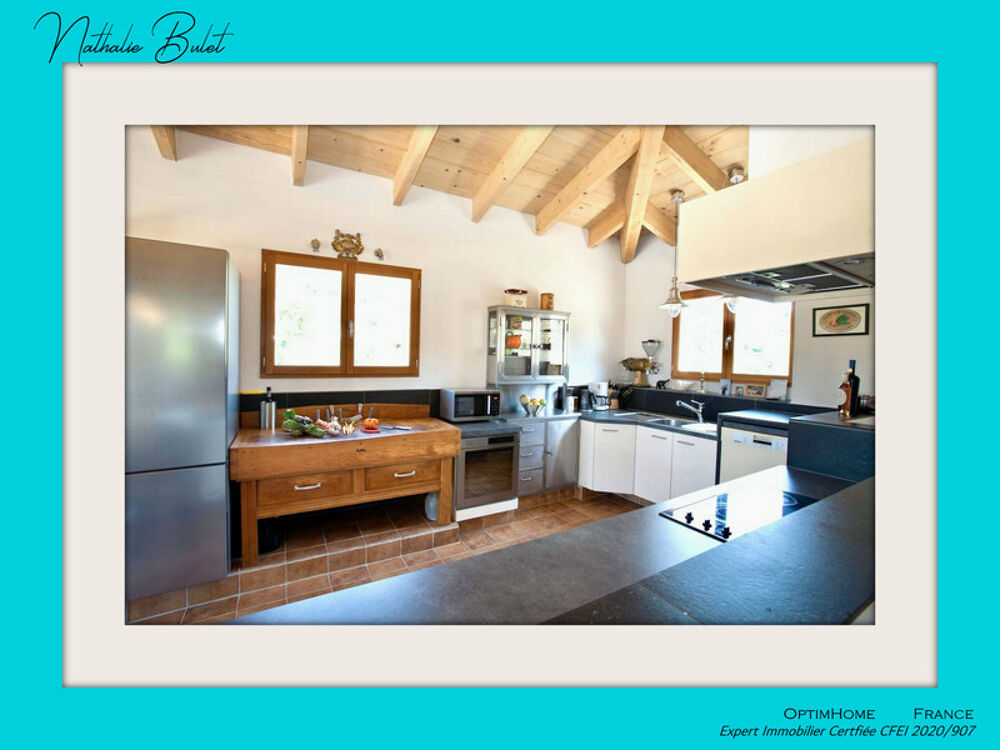 Villa 200 m² habitables  Terrain arboré, piscine et grand garage