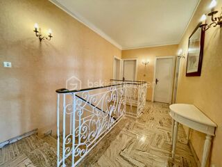  Maison � vendre 7 pi�ces 214 m�