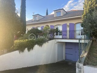  Propri�t�/ch�teau � vendre 10 pi�ces 244 m�