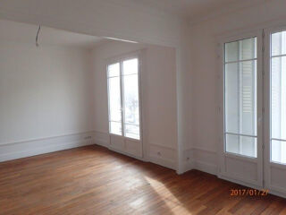  Immeuble � vendre 10 pi�ces 212 m�