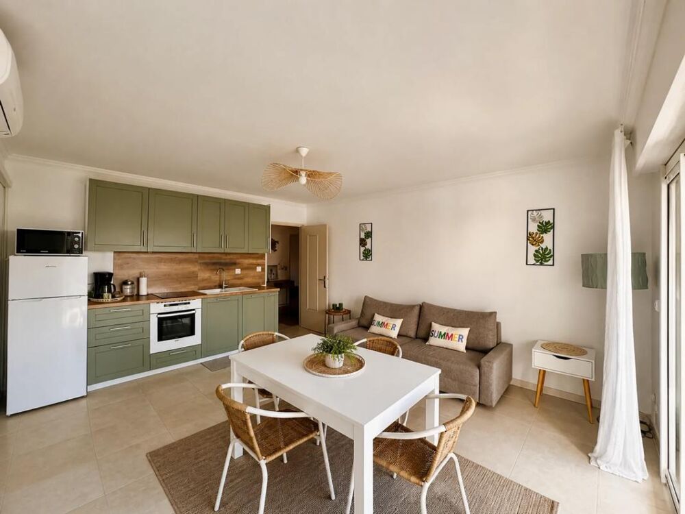 Vente Appartement BANDOL Appartement T3 de 60 m² à 5 min à pied de la plage Bandol