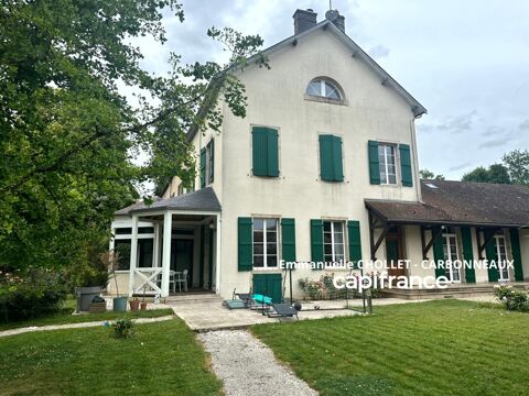   ELEGANTE PROPRIETE AVEC PISCINE, GÎTE INDÉPENDANT ET ESPACE PROFESSIONNEL – POUILLY-EN-AUXOIS CENTRE Propriété/château - 9 pièce(s) - 220 m²